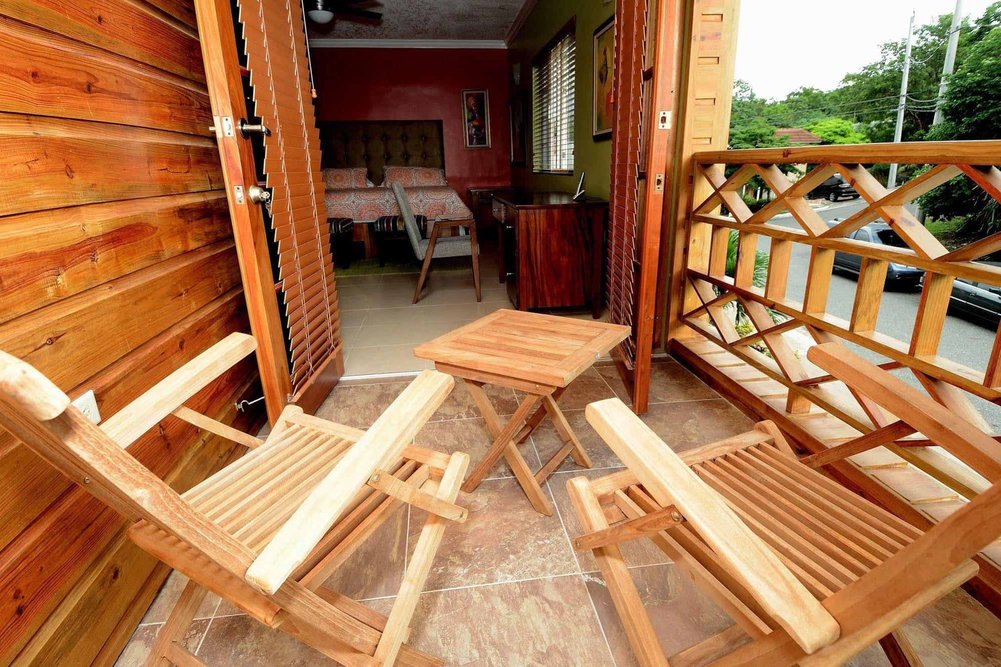 The Cabin At Long Mountain Country Club Kingston Extérieur photo