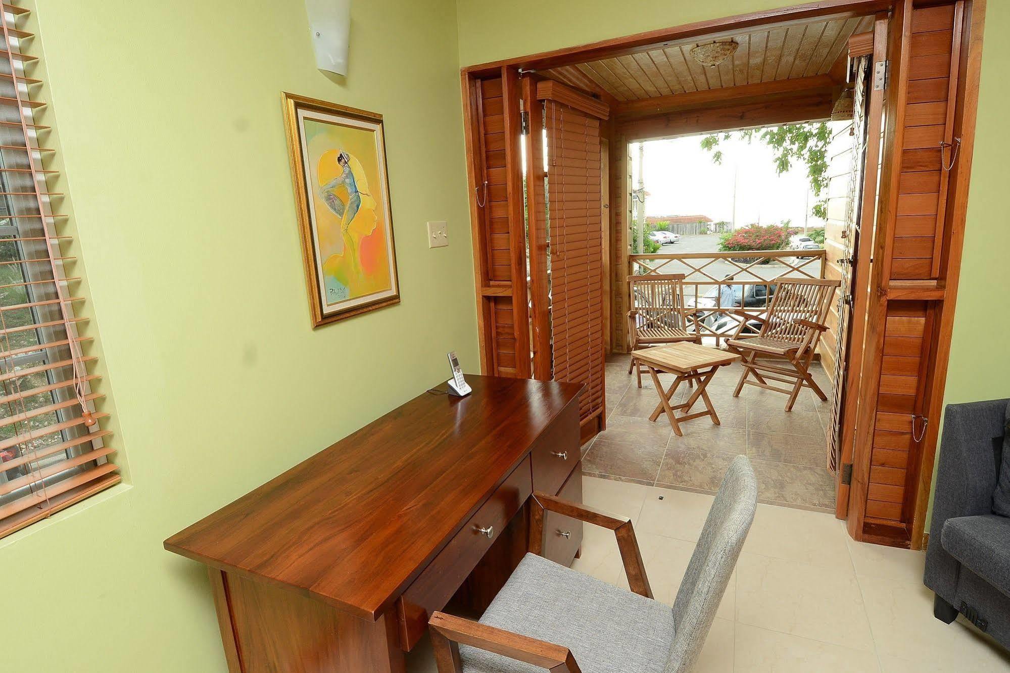 The Cabin At Long Mountain Country Club Kingston Extérieur photo